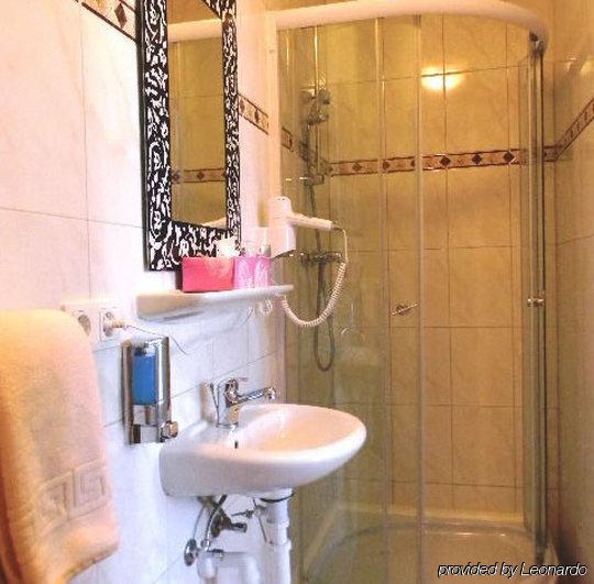 Hotel Pension Dahlem Berlin Ruang foto