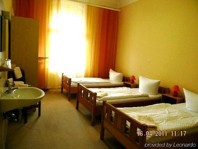 Hotel Pension Dahlem Berlin Ruang foto