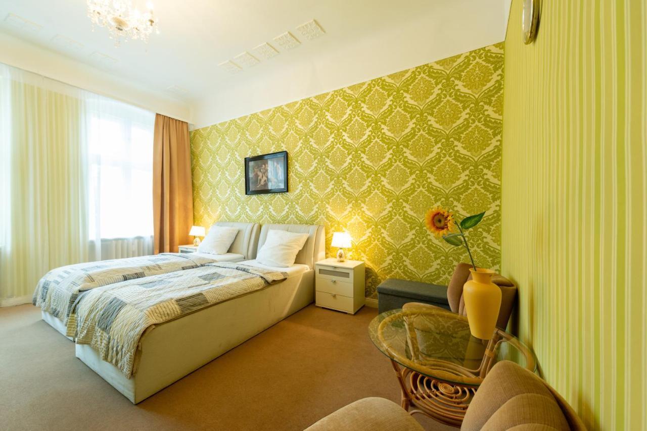 Hotel Pension Dahlem Berlin Bagian luar foto