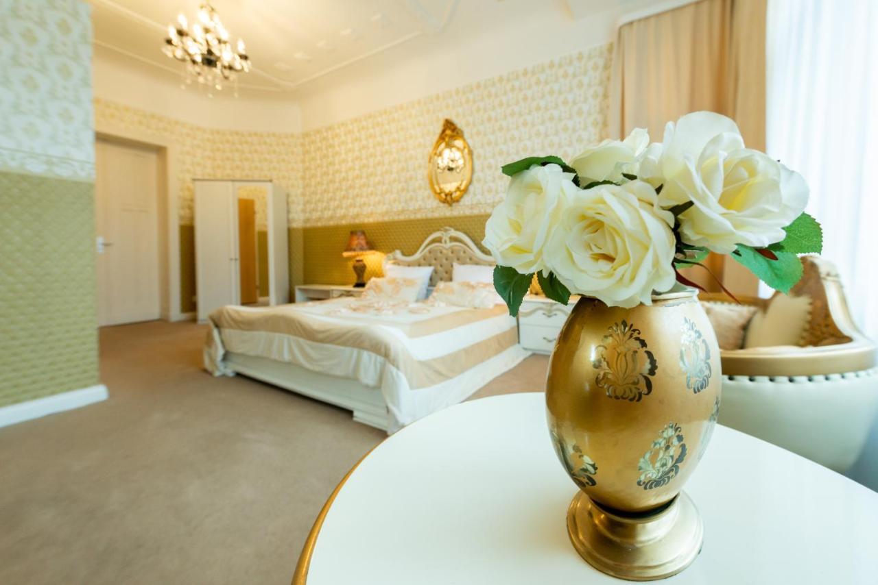 Hotel Pension Dahlem Berlin Bagian luar foto